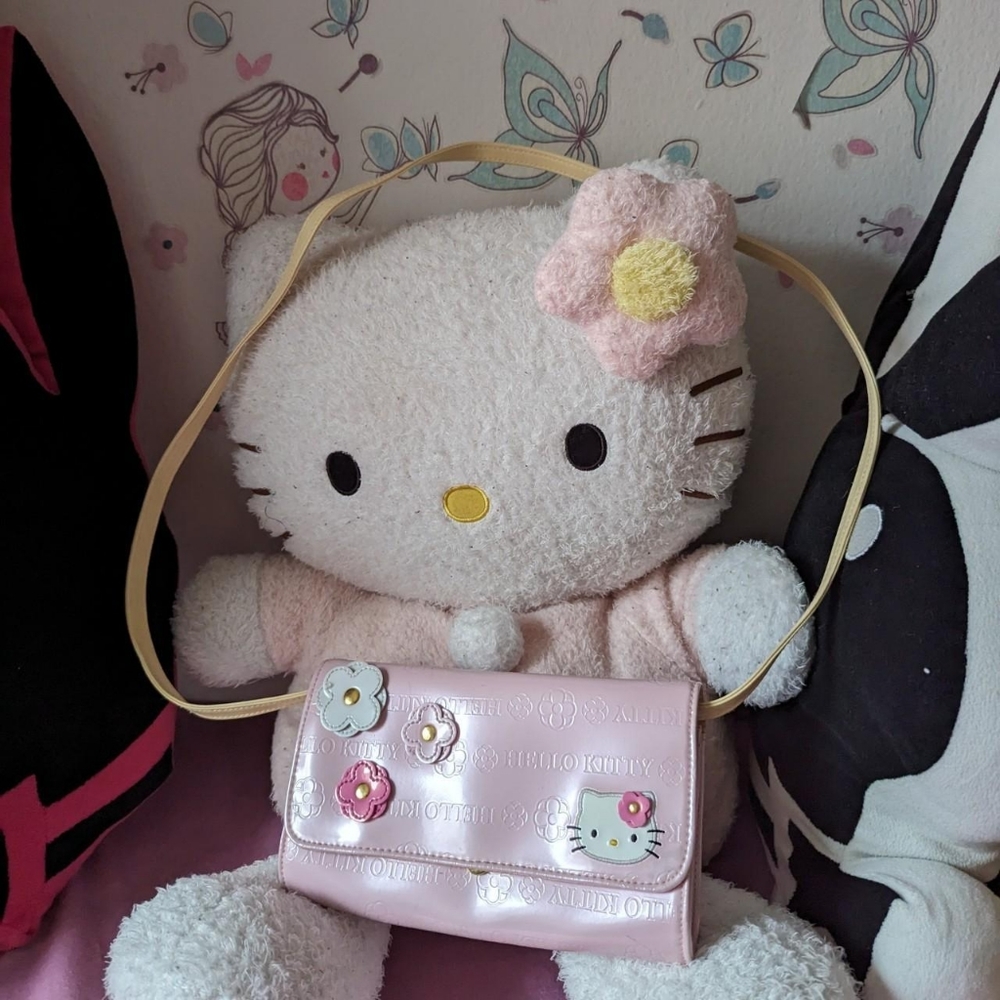 hello kitty 2002 pink bag